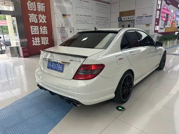 Mercedes-Benz C-Class AMG 2010