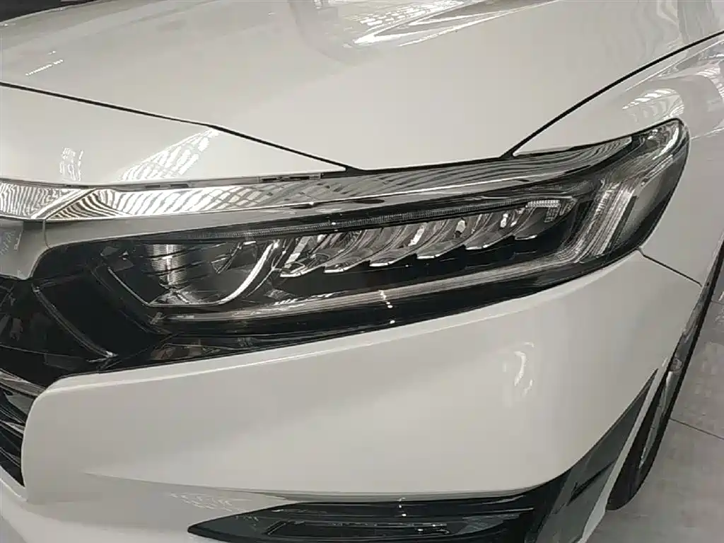 Honda Accord 2020 — фото 24