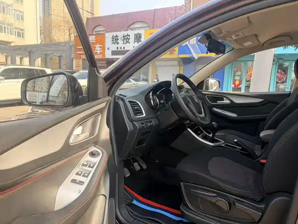Baojun 560 2016