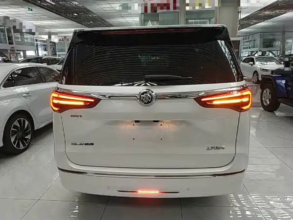 Buick GL8 2022