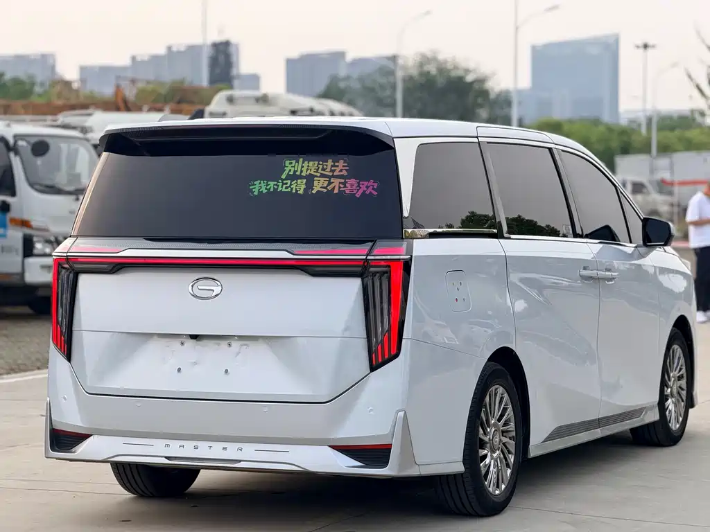 GAC Motor Trumpchi M8 2024 — фото 5