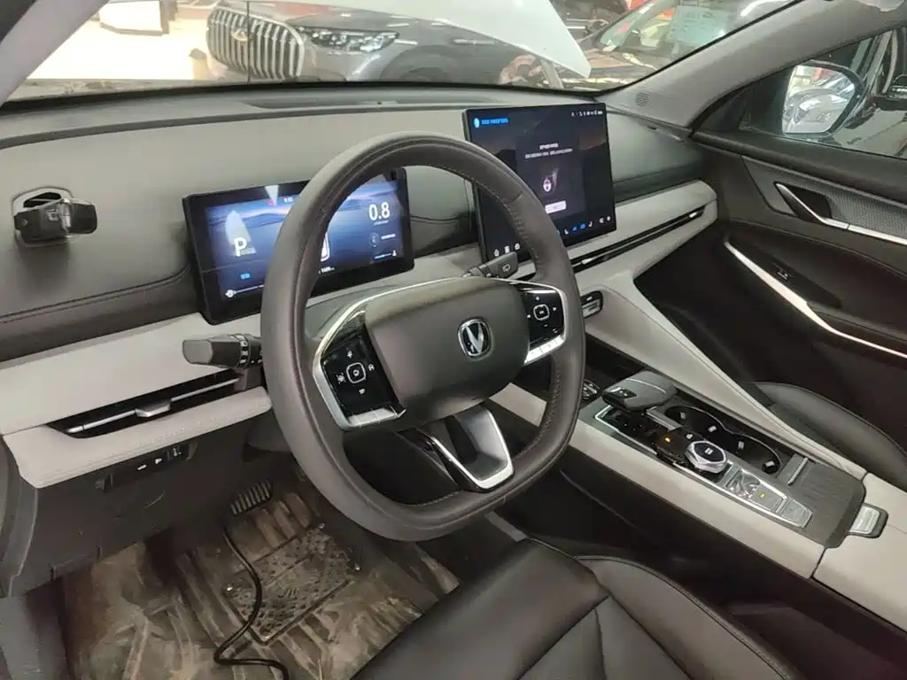 Changan CS75PLUS 2025 — фото 11