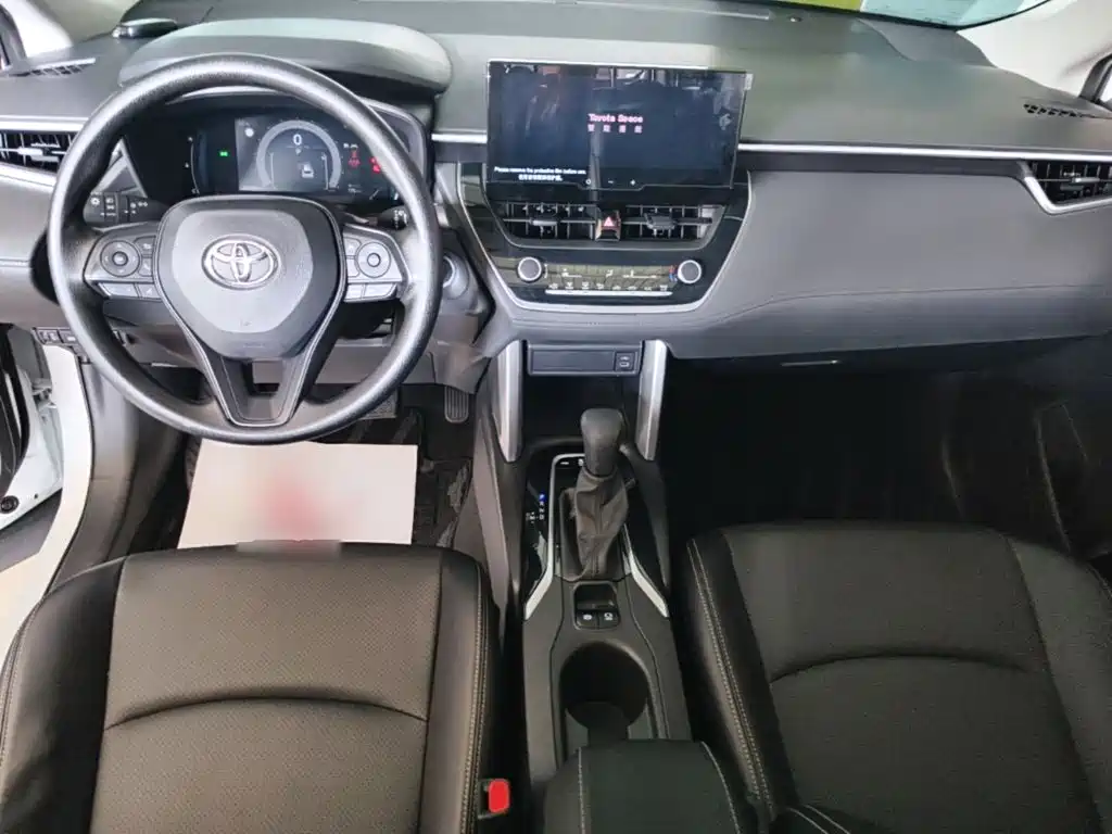Toyota Corolla Cross 2024 — фото 10