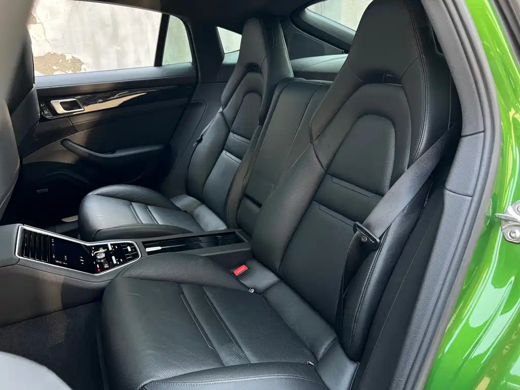Porsche Panamera 2019 — фото 16