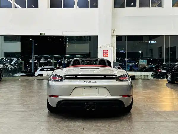 Porsche 718 2024