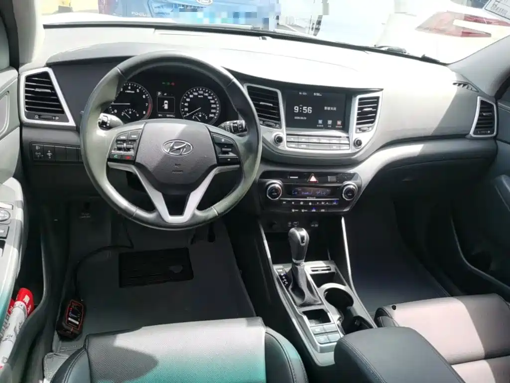 Hyundai Tucson 2016 — фото 10