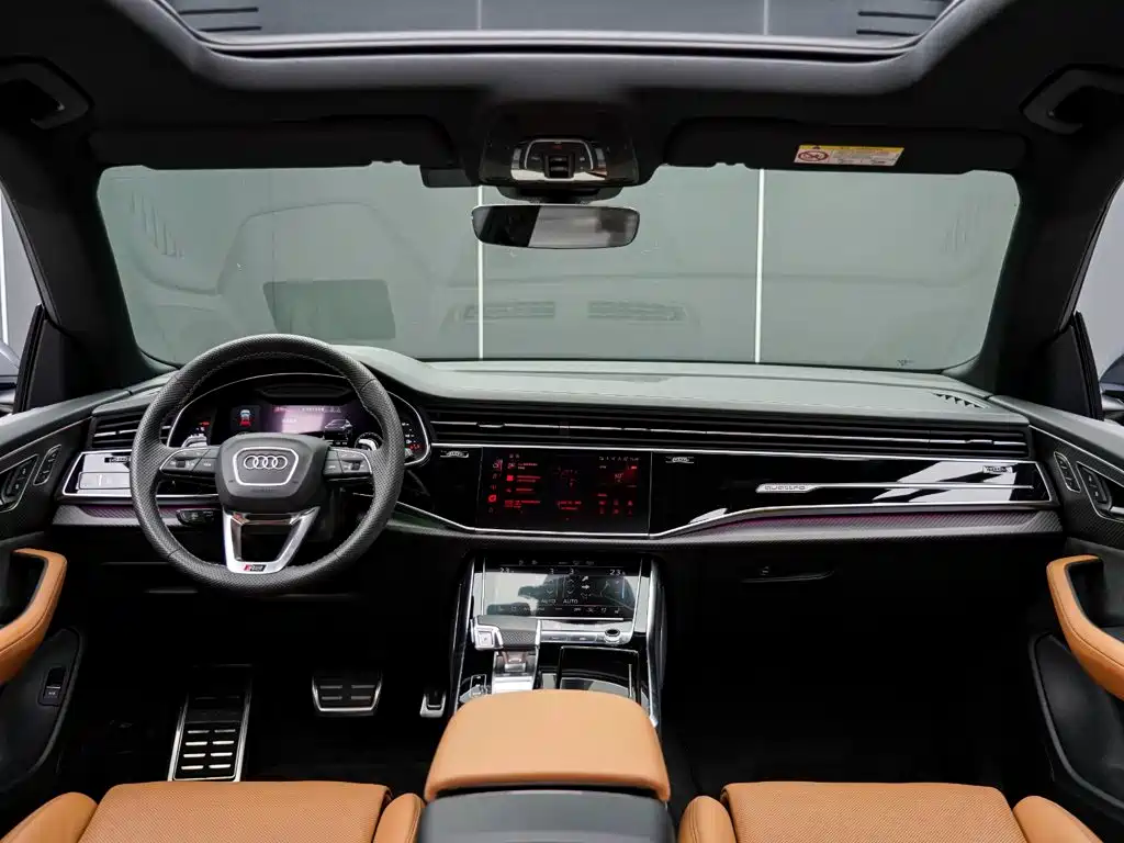 Audi RS Q8 2024 — фото 18