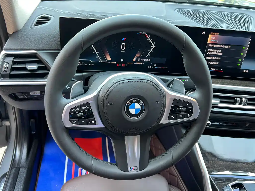 BMW 3 Series 2022 — фото 13