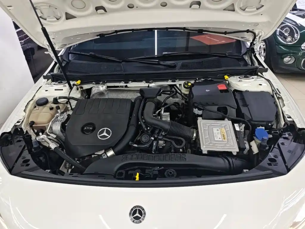 Mercedes-Benz A-Class 2020 — фото 20