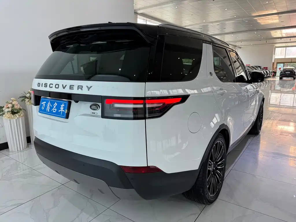Land Rover Discovery 2017 — фото 19