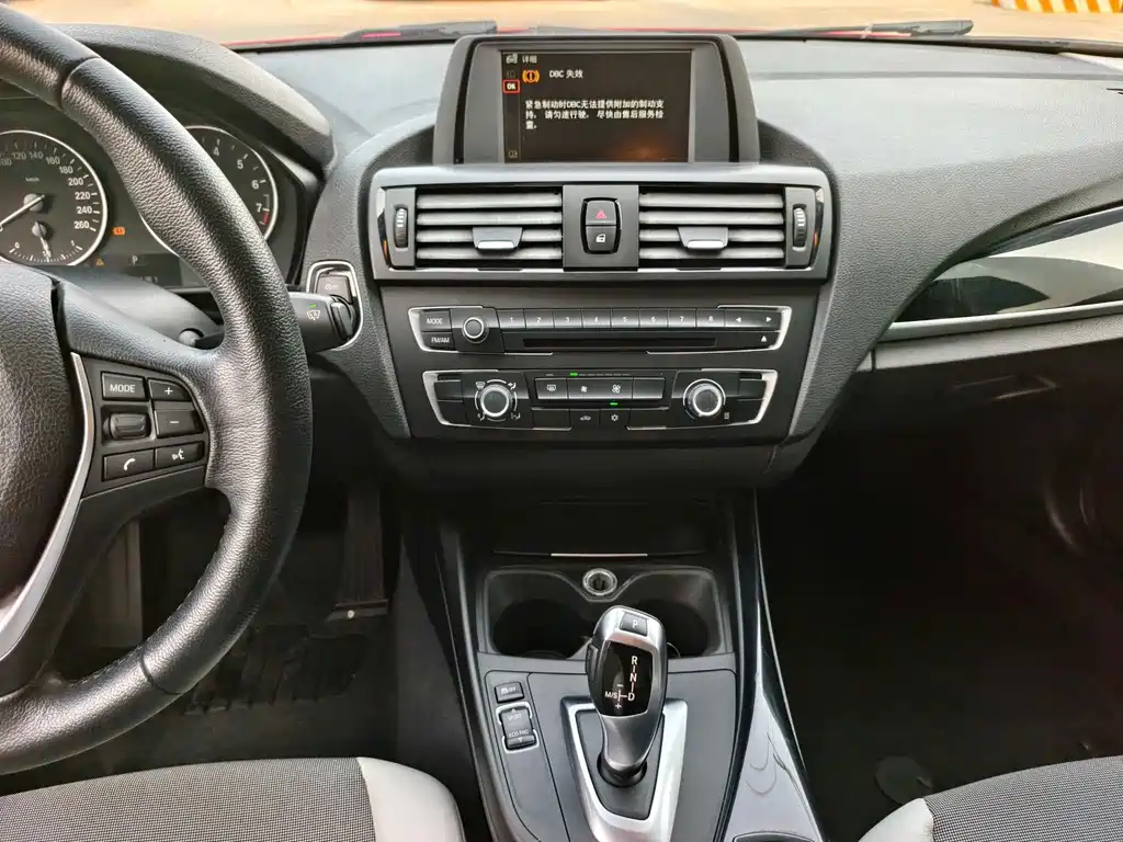 BMW 1 Series 2012 — фото 13