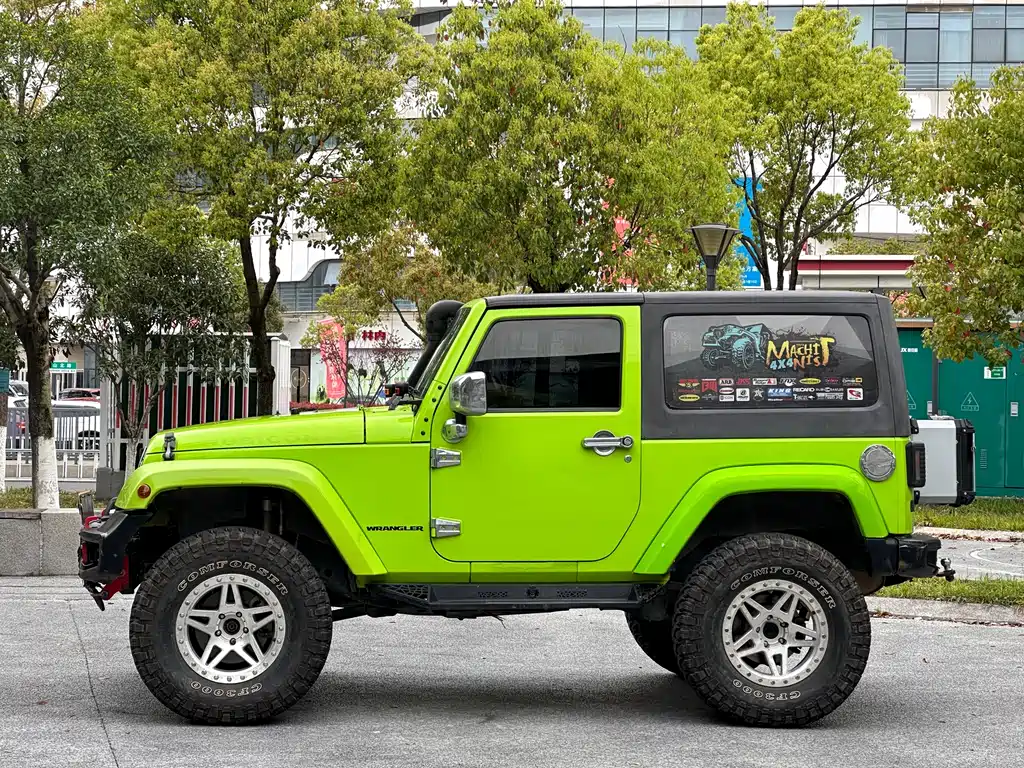 Jeep Wrangler 2013 — фото 4