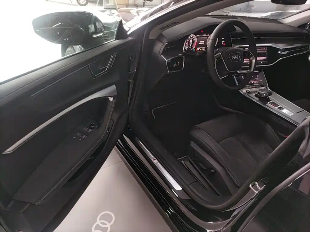 Audi A7L 2026 — фото 16