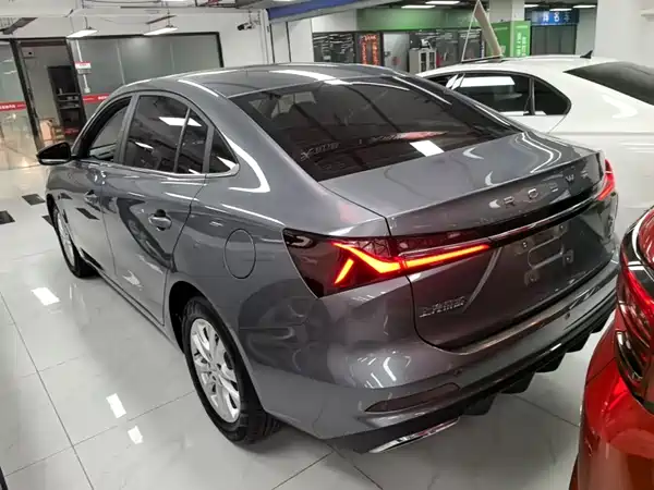 Roewe i5 2025