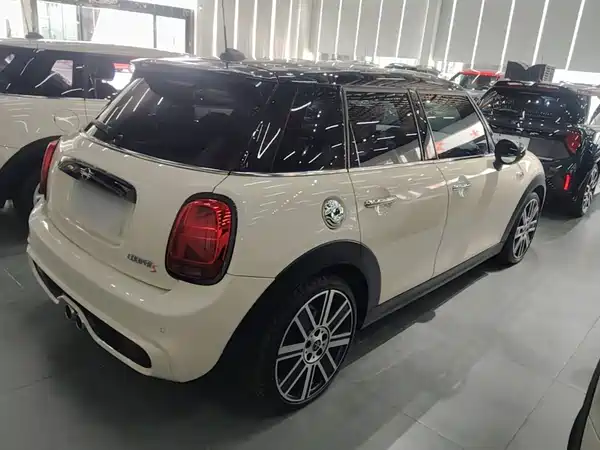 MINI 2020