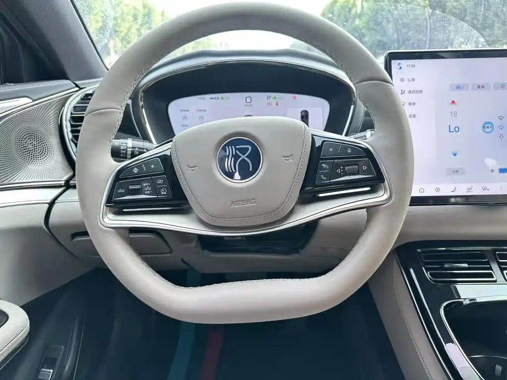 BYD Han 2025