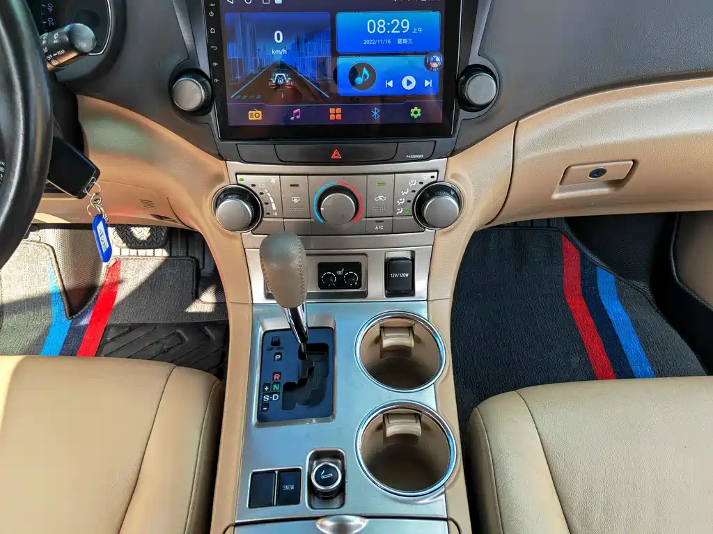 Toyota Highlander 2014 — фото 15
