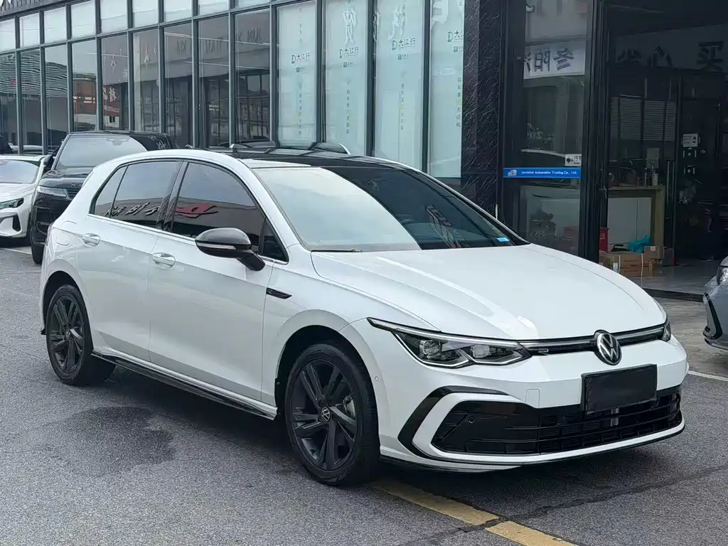 Volkswagen Golf 2023