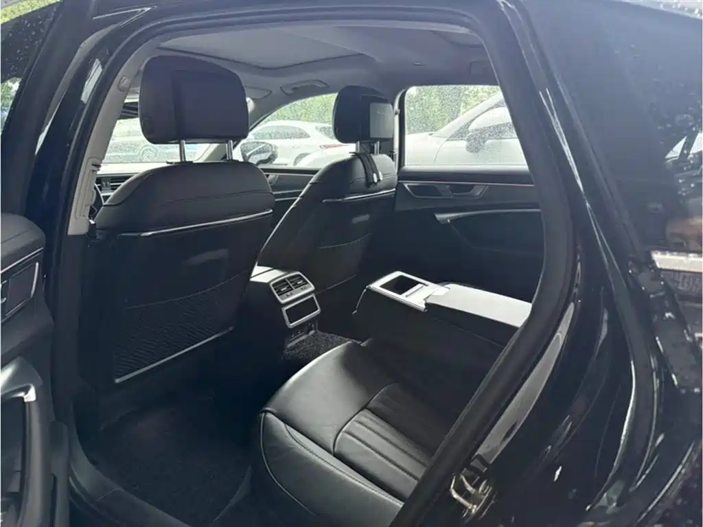 Audi A6L 2023