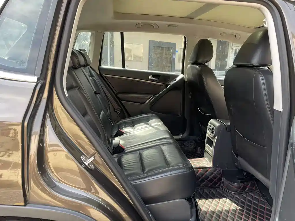 Volkswagen Tiguan 2015 — фото 11