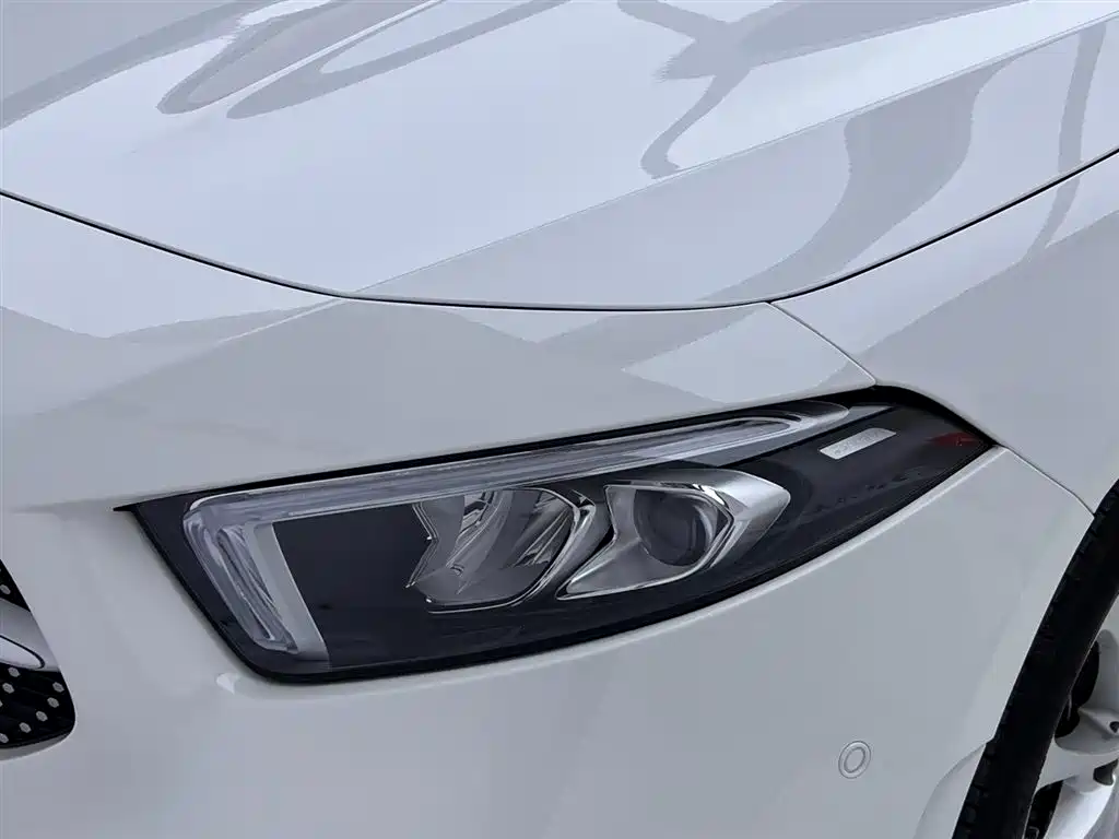 Mercedes-Benz A-Class 2022 — фото 12