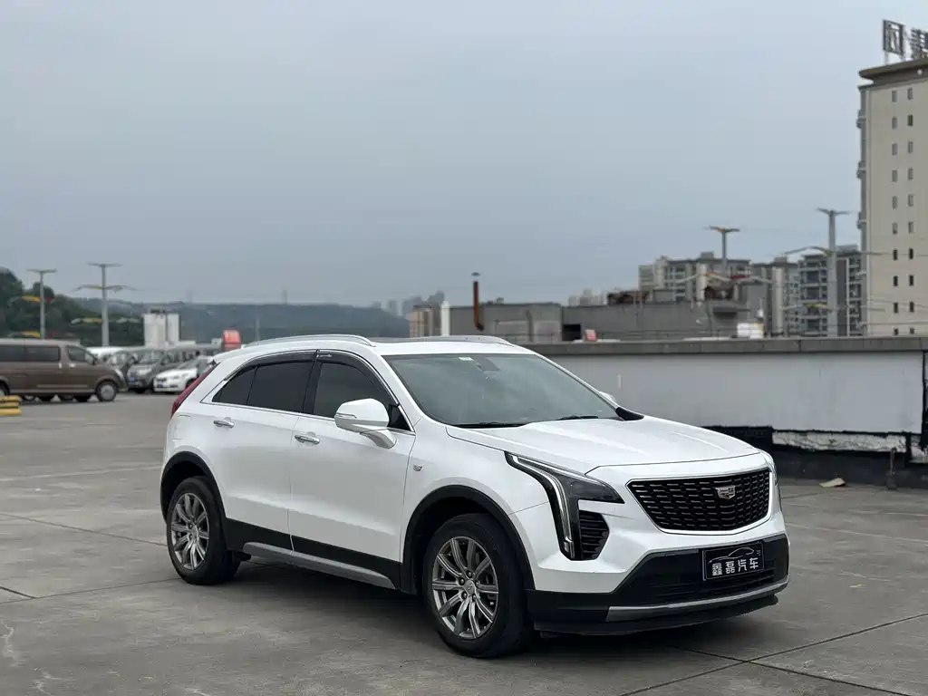 Cadillac XT4 2020 — фото 4