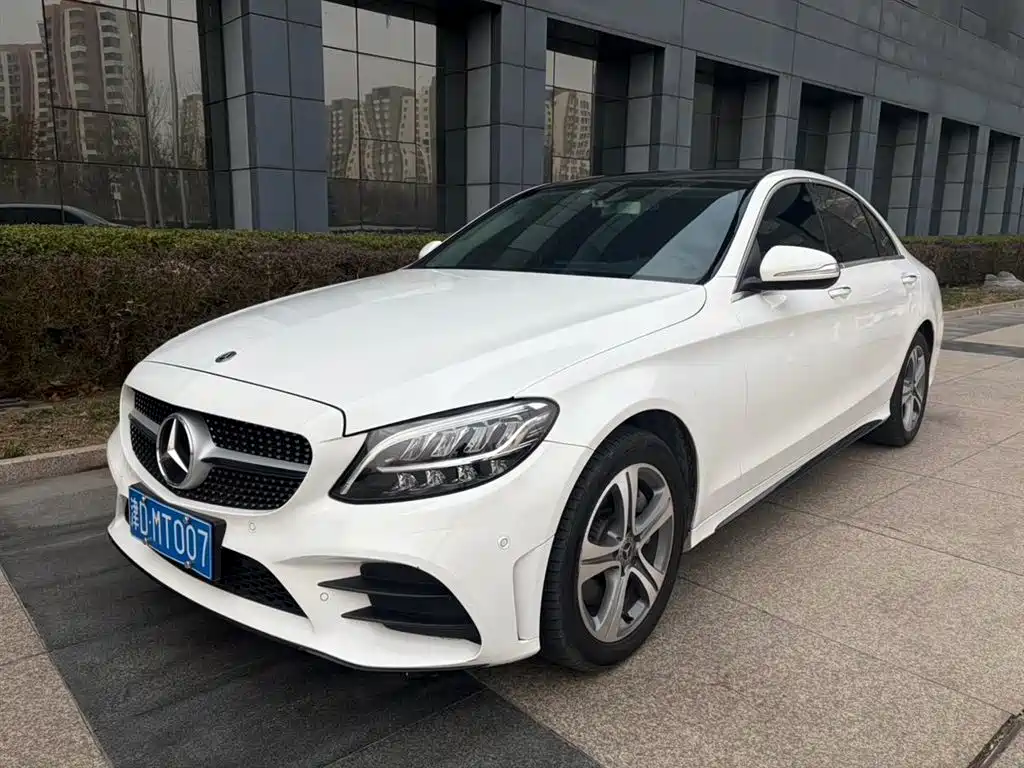 Mercedes-Benz C-Class 2019 — фото 1