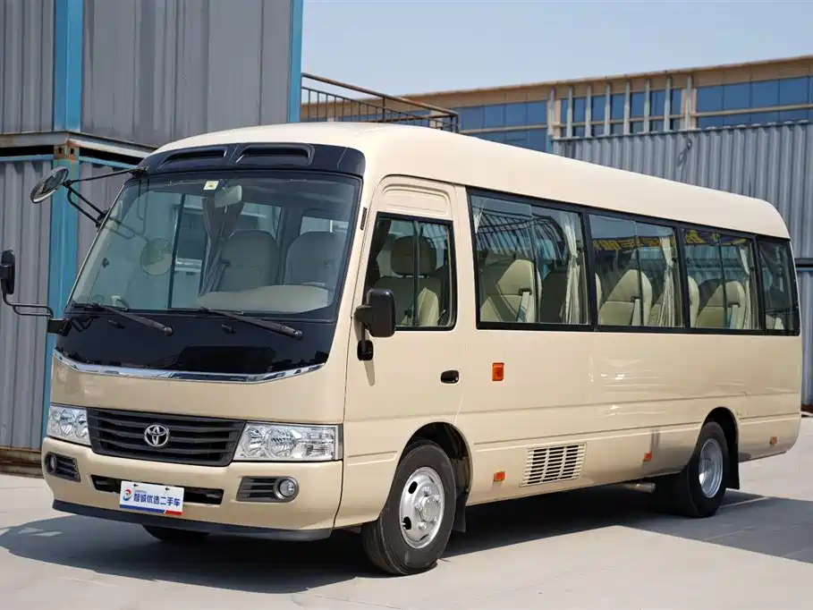 Toyota Coaster 2016 — фото 1