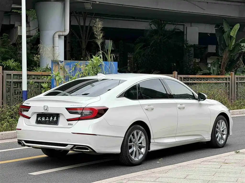 Honda Accord 2022 — фото 5