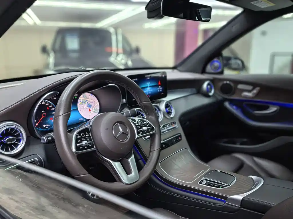 Mercedes-Benz GLC 2020 — фото 28