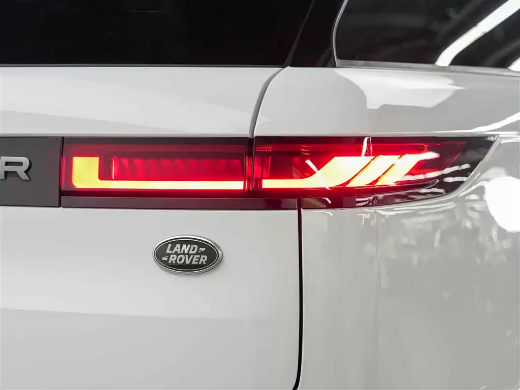 Land Rover Sport 2025 — фото 13