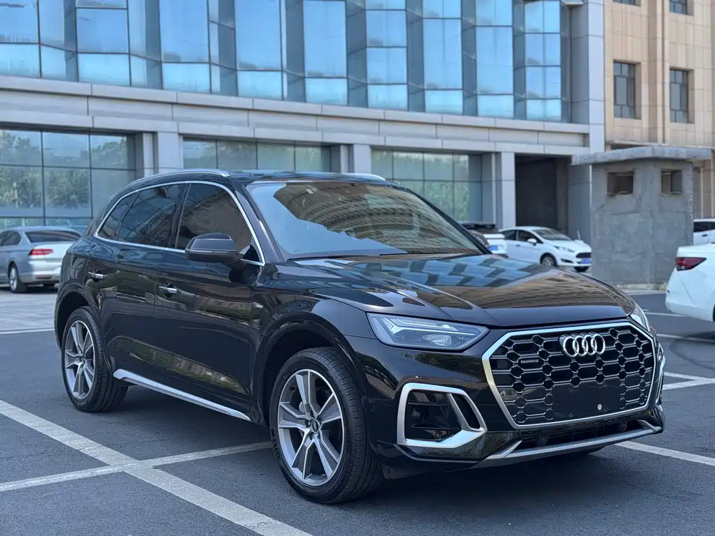 Audi Q5L 2022 — фото 3
