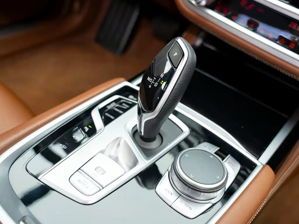 BMW 7 Series 2021 — фото 19