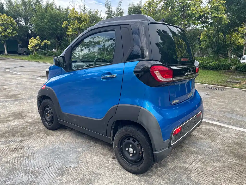 Baojun E100 2021