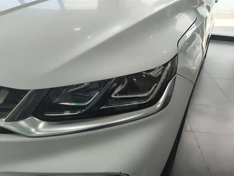 Geely Binyue 2021