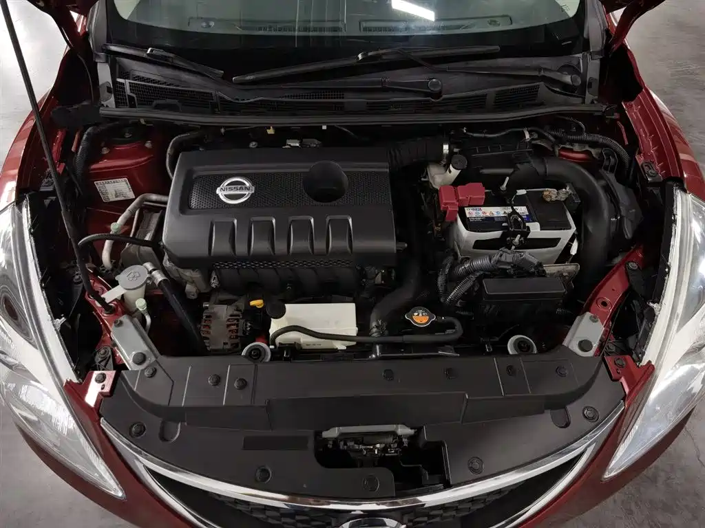 Nissan Tiida 2013
