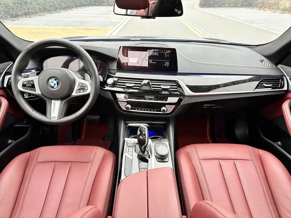 BMW 5 Series 2020 — фото 18
