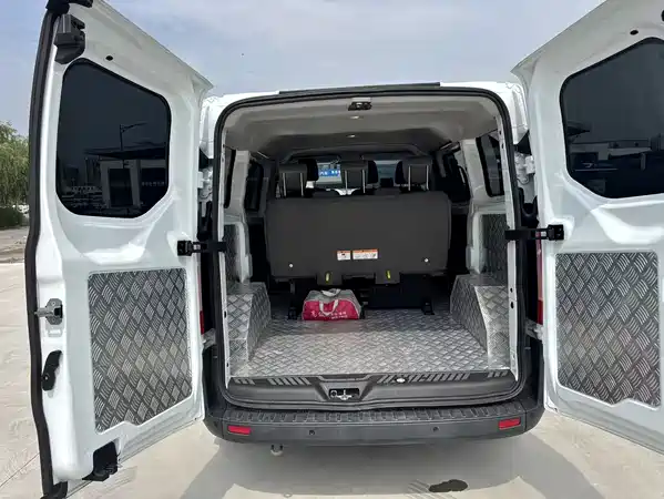 Ford Transit 2023