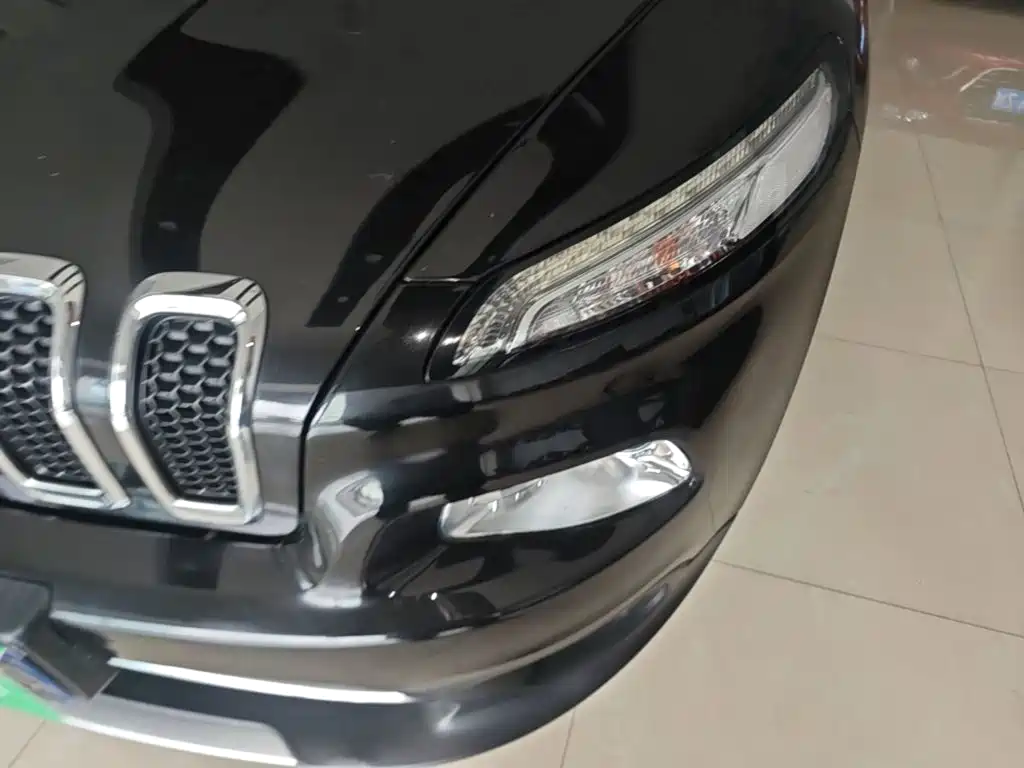 Jeep Cherokee 2018 — фото 24