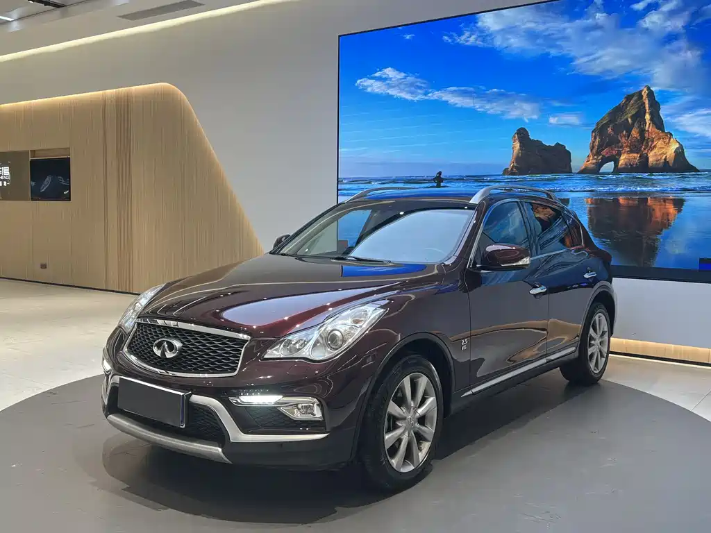 Infiniti QX50 2017 — фото 1