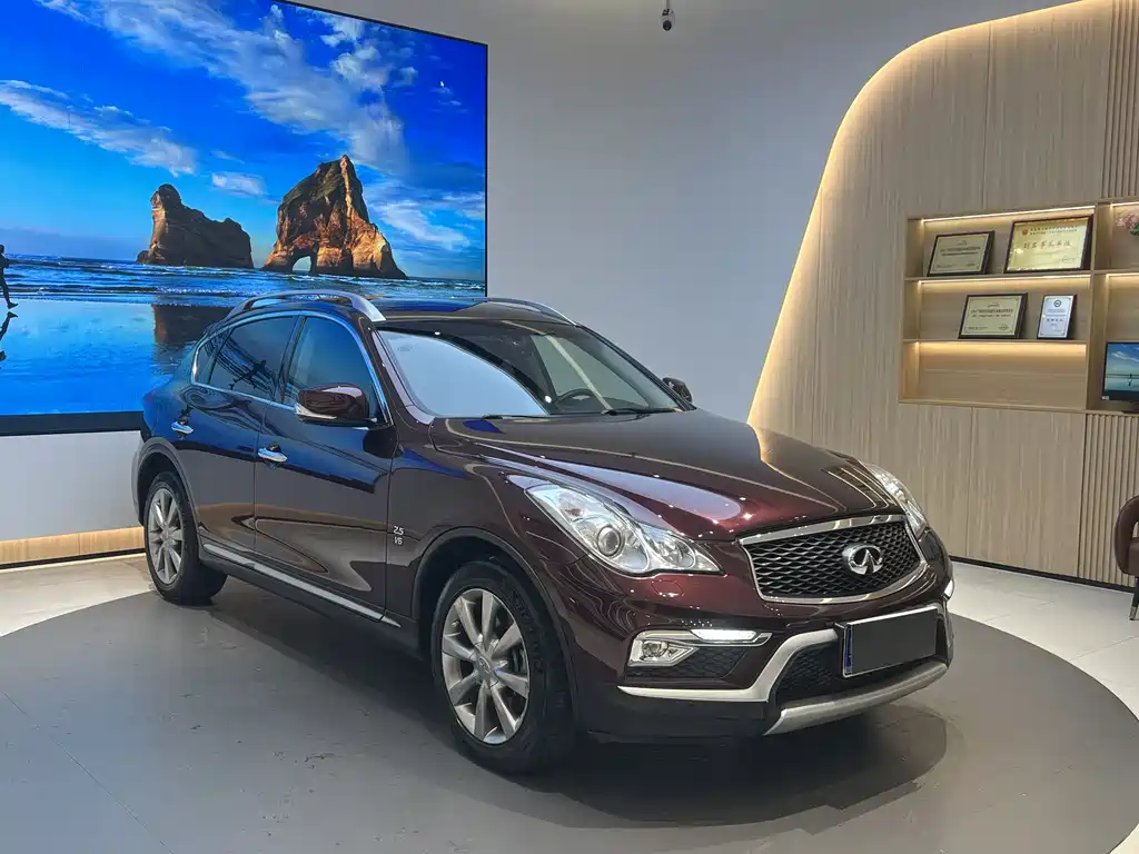 Infiniti QX50 2017 — фото 2