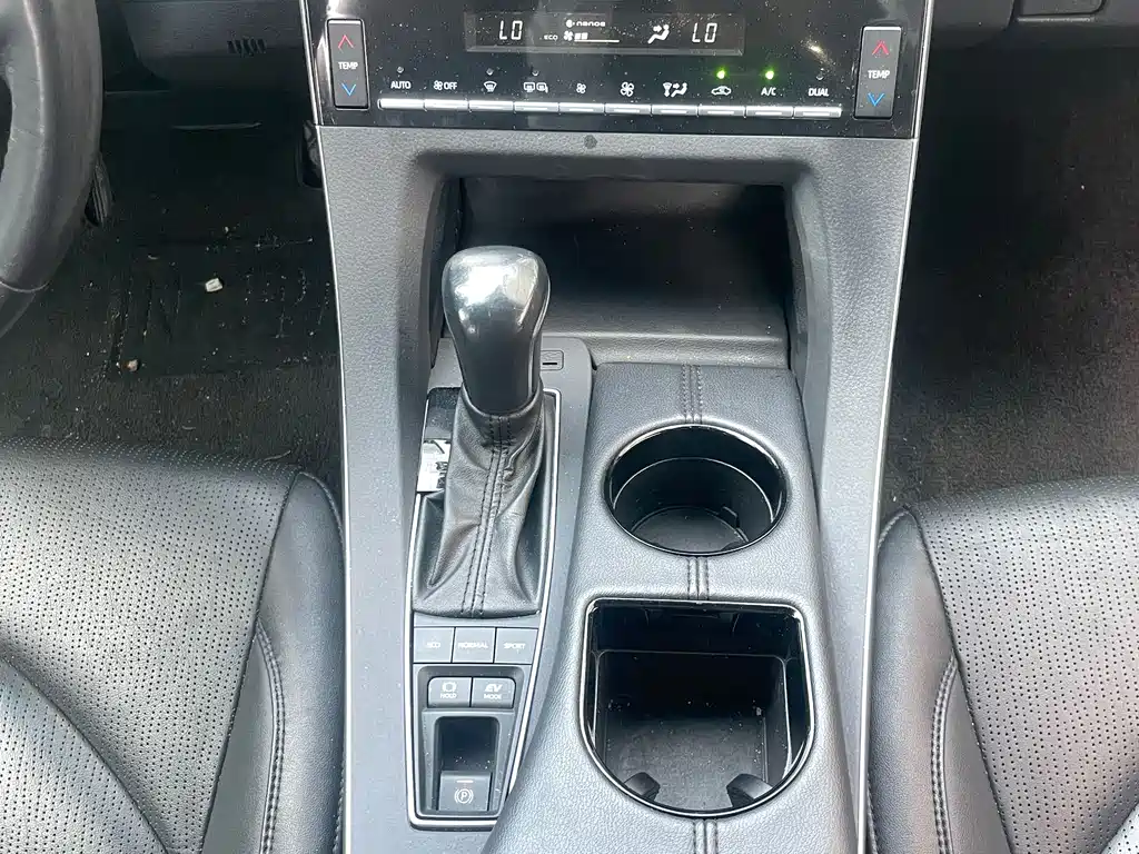 Toyota Avalon 2022 — фото 14