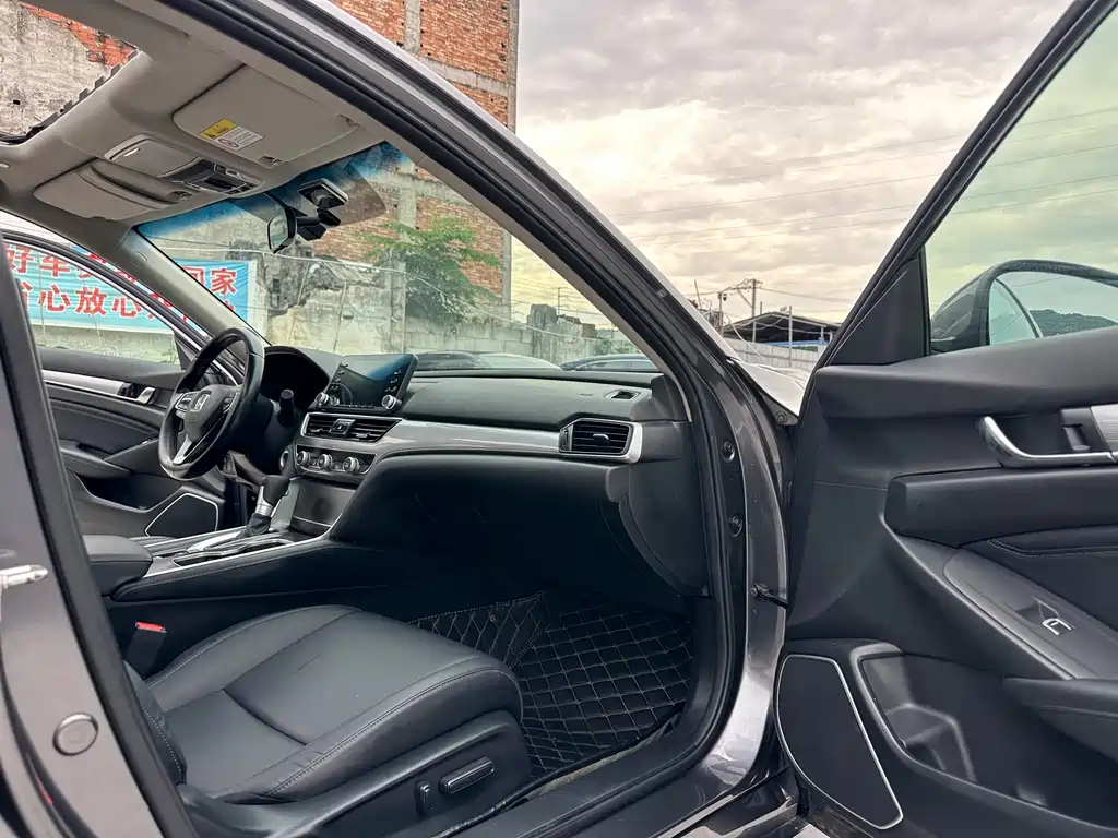 Honda Accord 2021 — фото 12