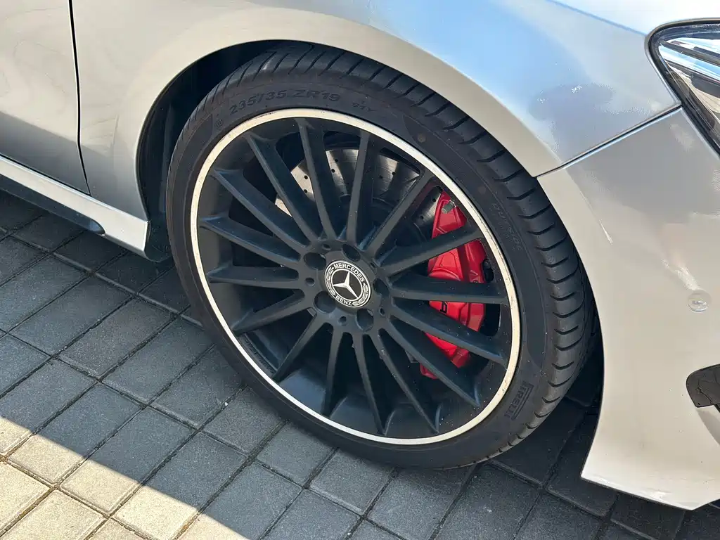 Mercedes-Benz CLA AMG 2015