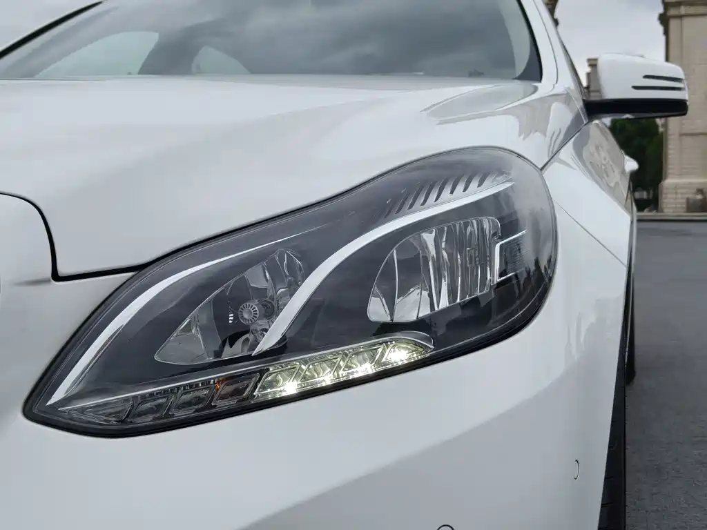 Mercedes-Benz E-Class 2014