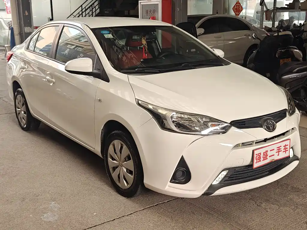 Toyota Yaris L 2018 — фото 3