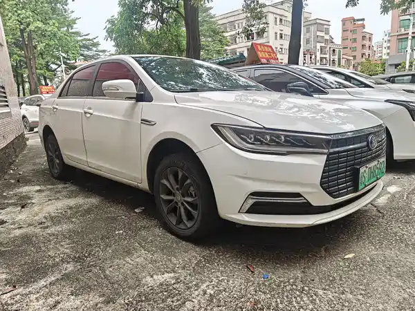 BYD Qin NEV 2023