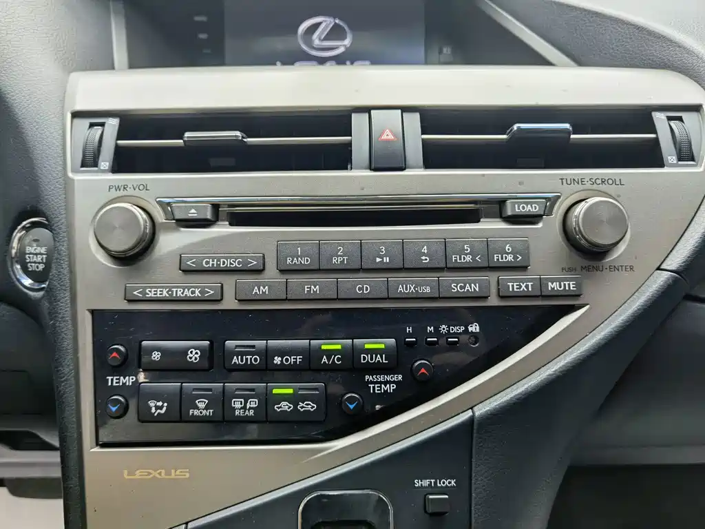 Lexus RX Classic 2013 — фото 12