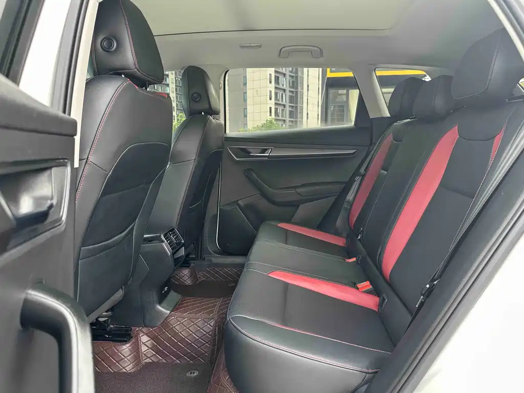Skoda Karoq 2022 — фото 10