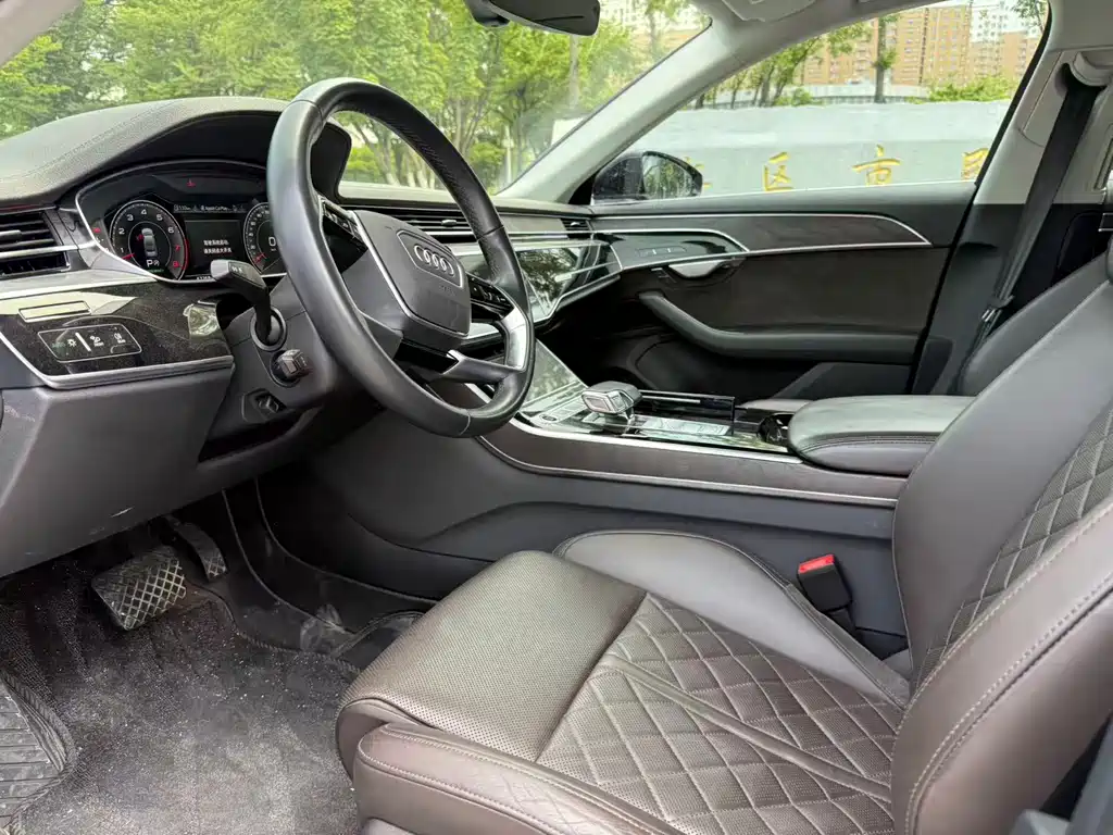 Audi A8 2021